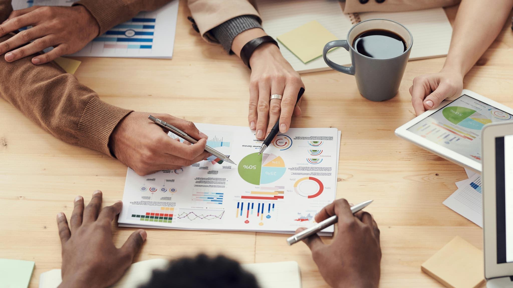 ISO 9001 handboek: opbouw, voorbeelden en tips voor een werkend systeem